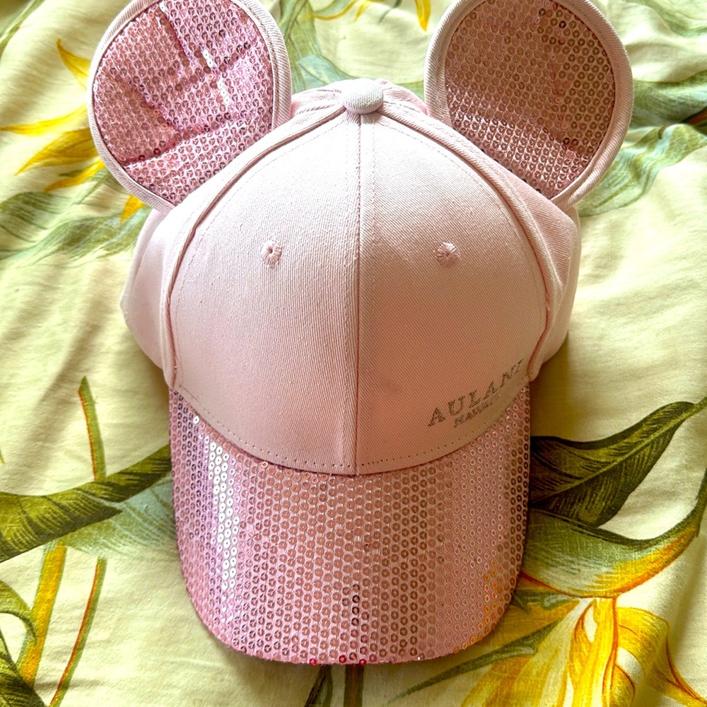 Disney Aulani mickey hat new